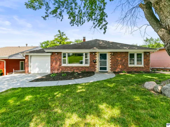 2409 S 48th Ave, Omaha, NE 68106