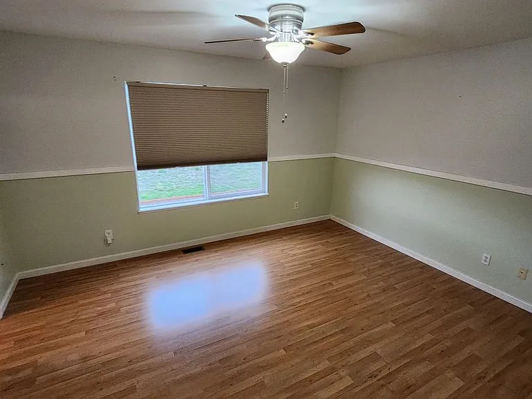 4556 Gunbarrel Dr — Photo 15