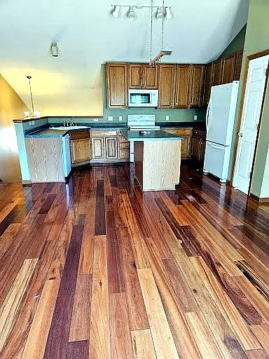 3 bed, 1671 sqft, $2,495 — Photo 1