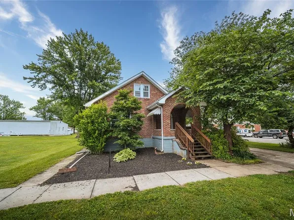 218 W Eldon St, Saint James, MO 65559