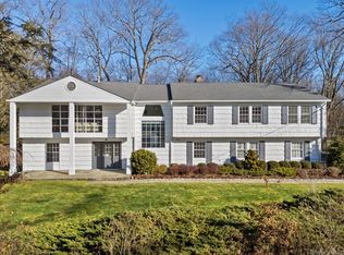 21 Kolbert Drive, Scarsdale, NY 10583