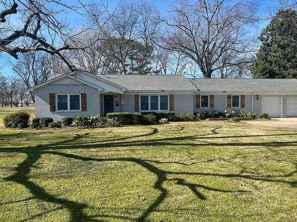 1812 S Lakeshore Dr, Lake Village, AR 71653