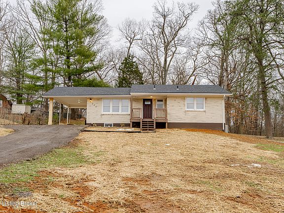 2nd image of 440 Pinewood Dr