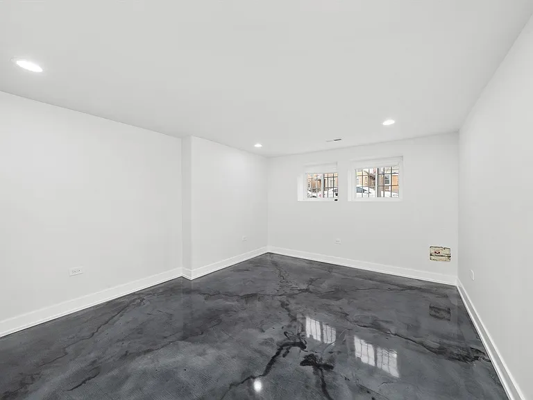 1010 S Mason Ave — Photo 8