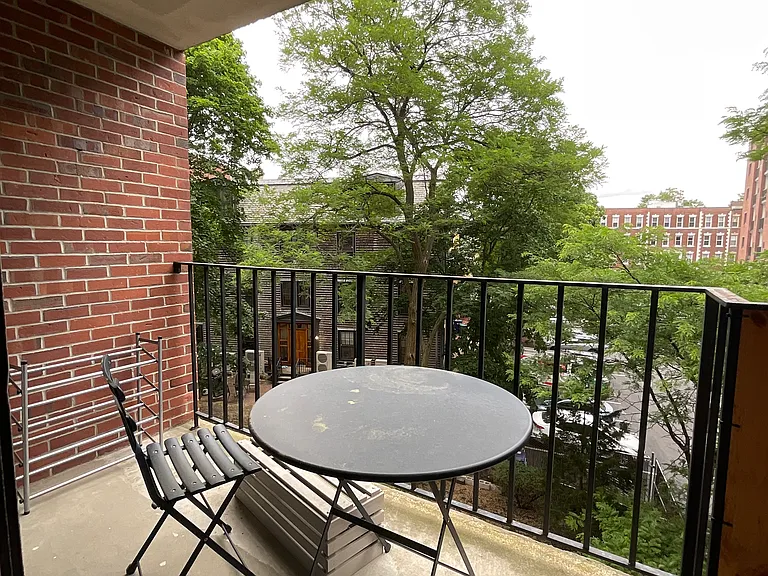 1580 Massachusetts Ave #4E — Photo 2