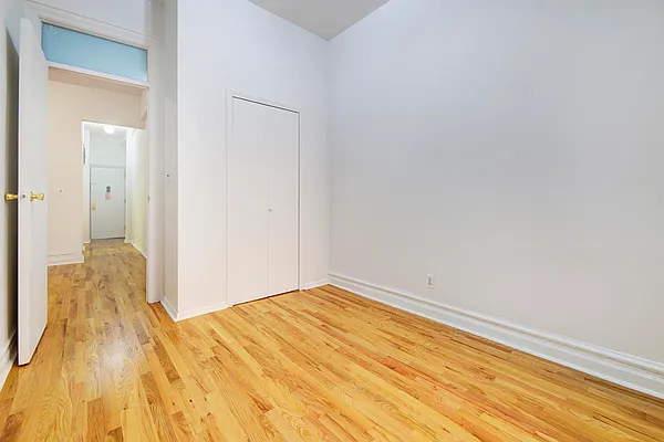 Rented by REAL New York | media 5