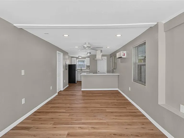 18015 1st St E #A — Photo 6