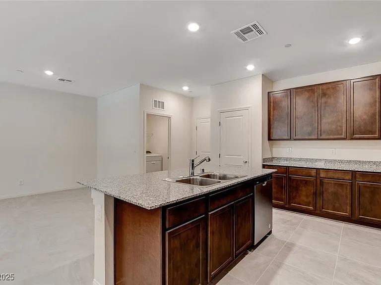 2620 Ercolano St — Photo 14
