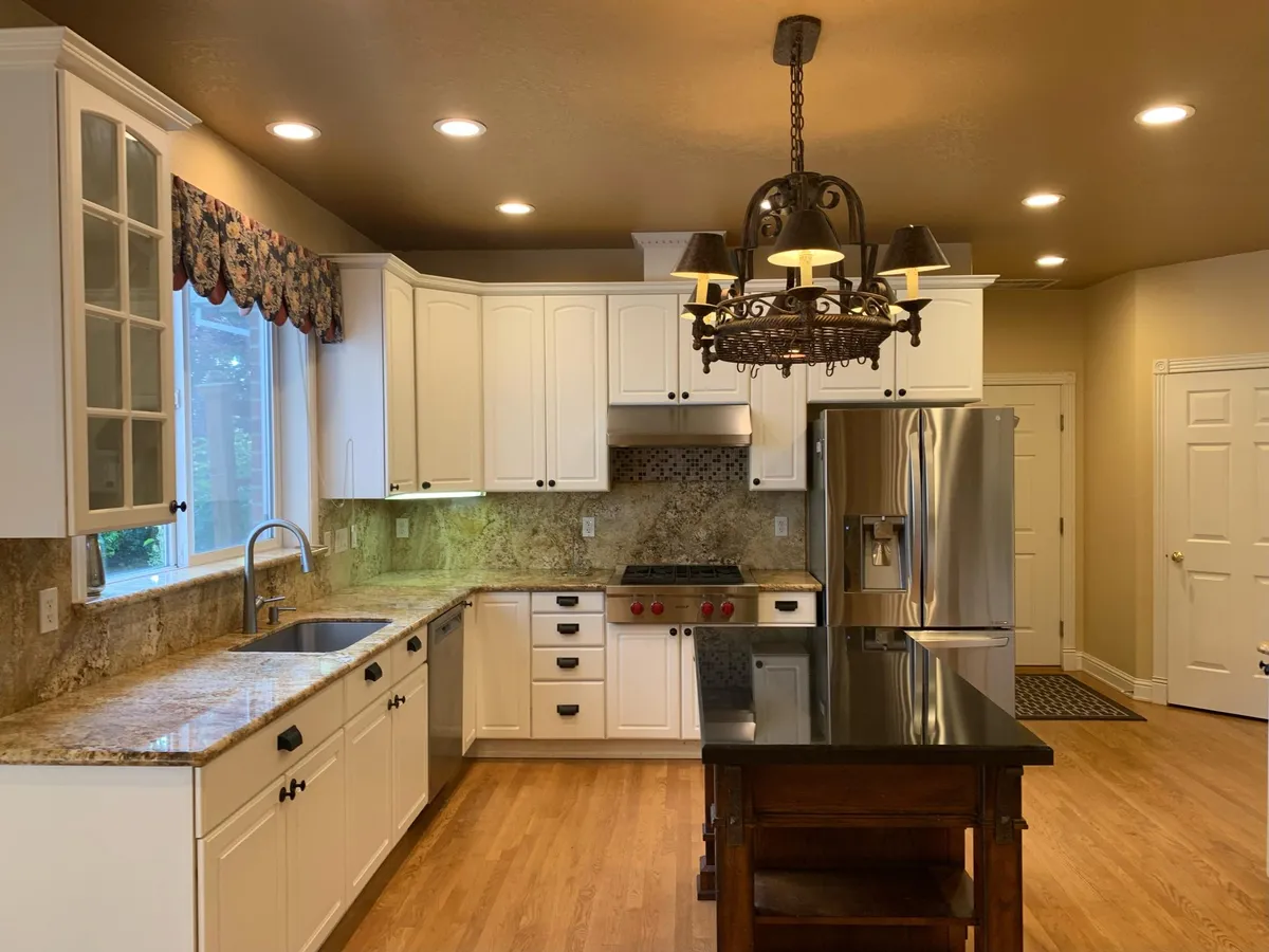 Kitchen - 12677 NW Creekview Dr