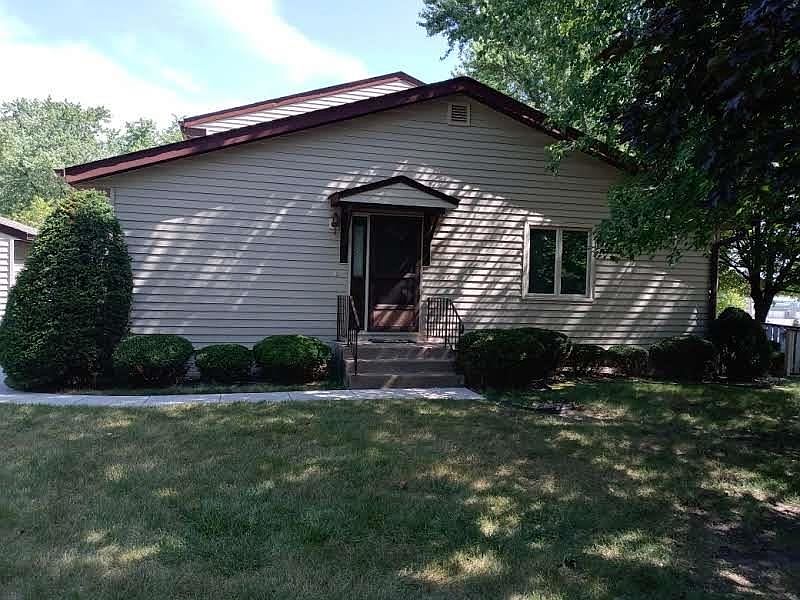 1st image of 3641 Cedarwood Ct