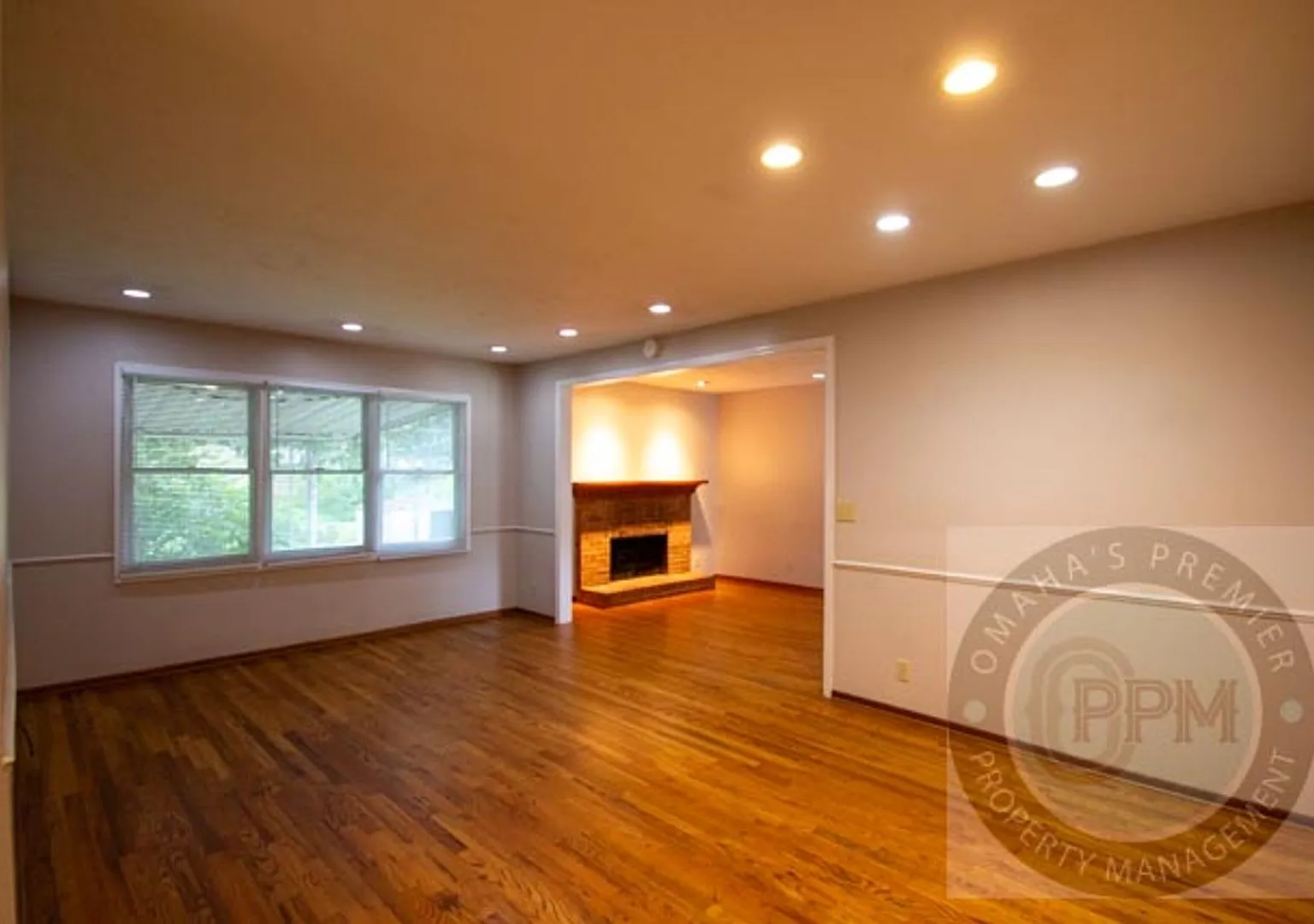 Beautiful Spacious House | 120th & L — Photo 4