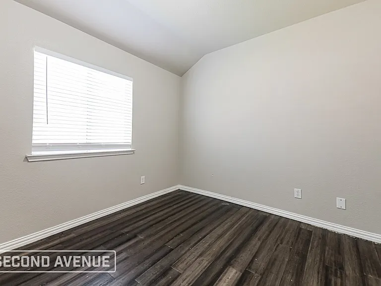 2121 Juniper Dr — Photo 15