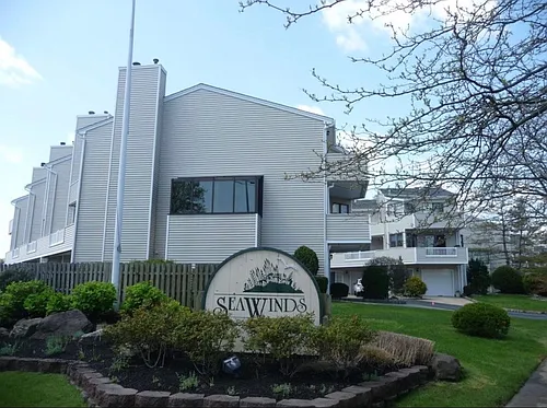 30 Sunset Ave Photo 1