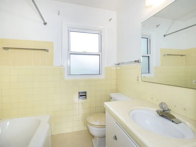 4287 Pomona Ave — Photo 11