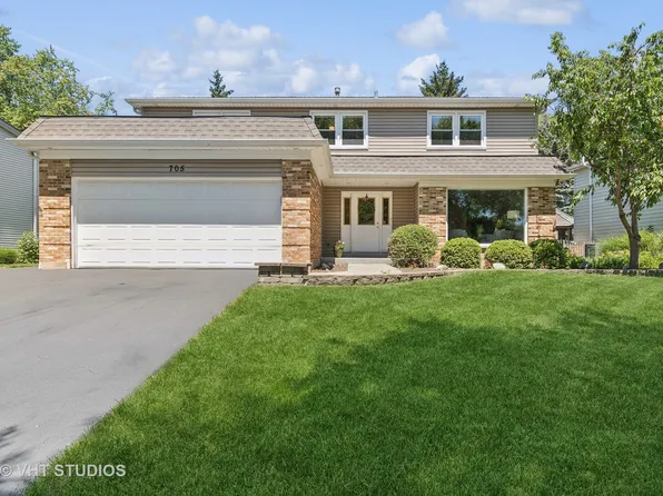 705 Bakewell Ln, Naperville, IL 60565