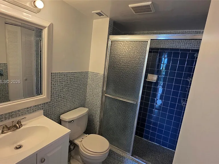 1351 NE Miami Gardens Dr #413E — Photo 10