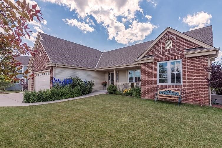 3 Bedroom 2 Bath with 4 Car Garage!