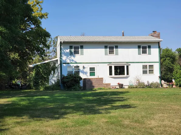 8010 93rd St SE, Minot, ND 58701