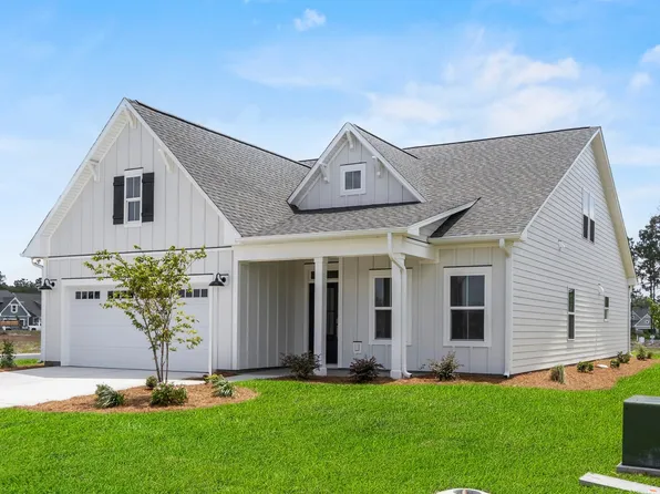 3000 White Magnolia Ln, Leland, NC 28451