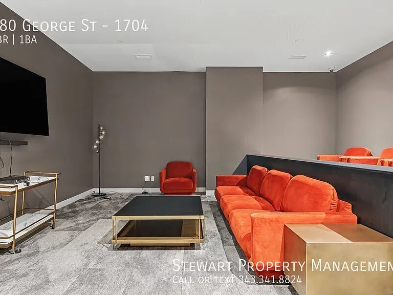 180 George St #1704 — Photo 8