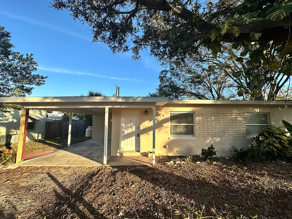 1615 Norman Dr