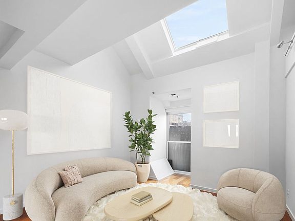 3rd image of 88 Jane St APT 5E