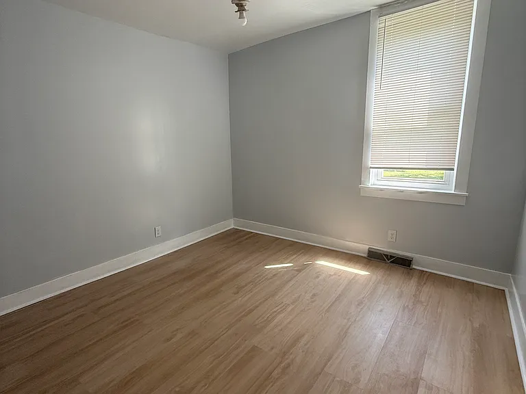 8684 Aitken Ave — Photo 4