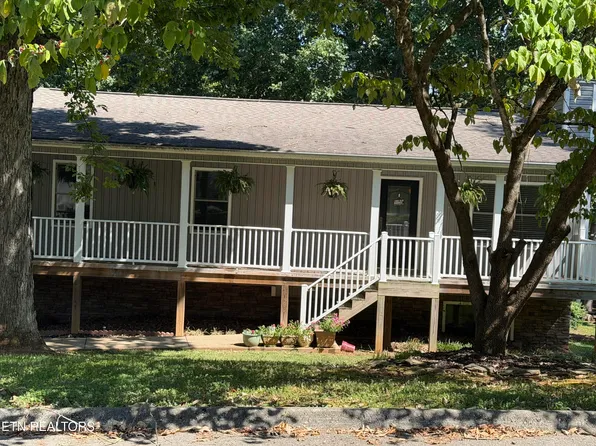 1113 E Woodshire Dr, Knoxville, TN 37922