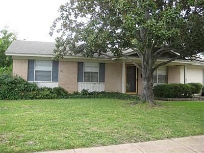 1st image of 4526 Fordham Dr