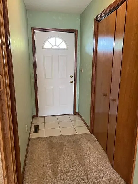 1100 Dani Ln — Photo 4