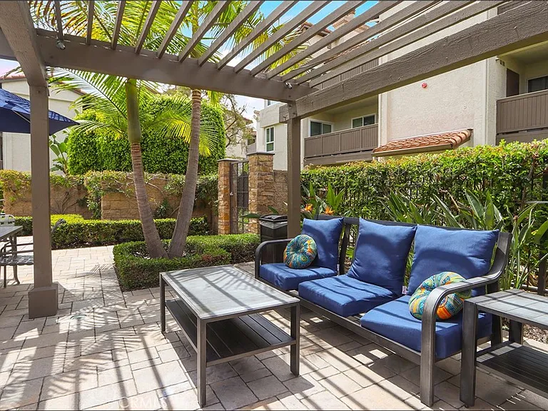 30 Corniche Dr #D — Photo 25