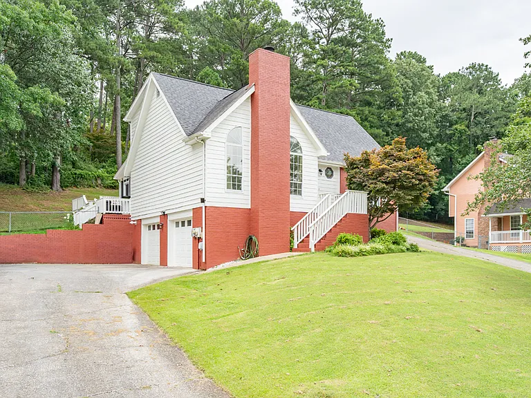 6703 Jordan Run — Photo 2