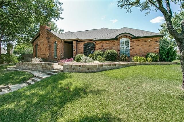 1st image of 3713 Hillwood Way