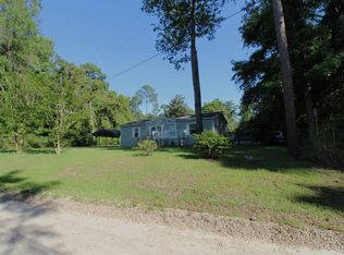 21 Soloman Dr, Crawfordville, FL 32327