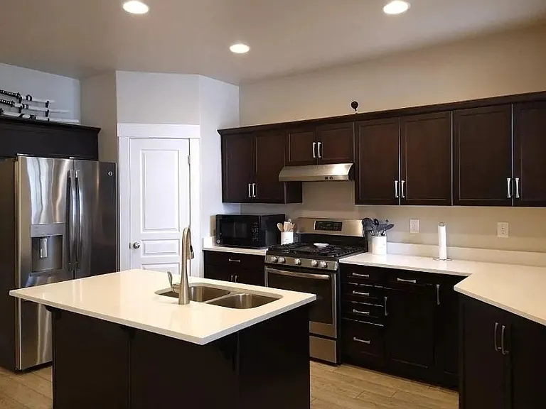 357 E Vancott Way — Photo 6