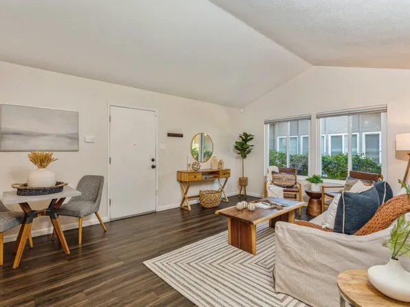 8605 La Riviera Dr APT E, Sacramento, CA 95826