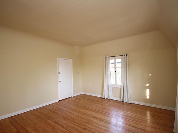 4th image of 49 N Berkeley Ave APT 3