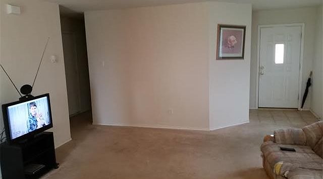2nd image of 3411 Crownover St