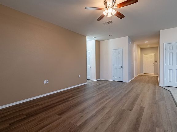 3rd image of 9513 China Rose Dr