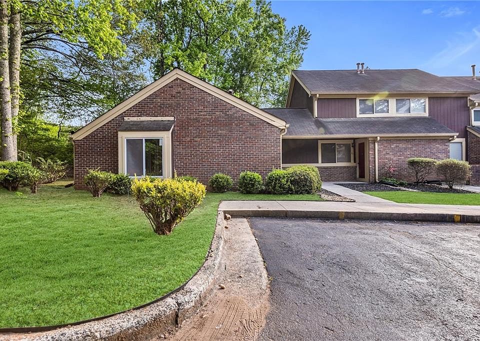 1st image of 72 Country Place Ct