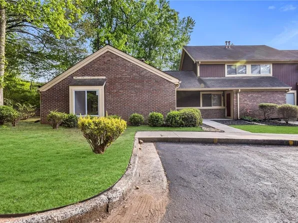 72 Country Place Ct, Alpharetta, GA 30005