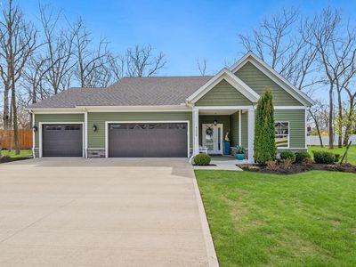 4220 McKenna Ln, Port Clinton, OH, 43452