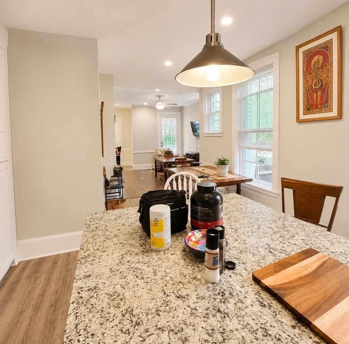 4 bed, 2.5 bath, 2500 sqft, $4,600 — Photo 1