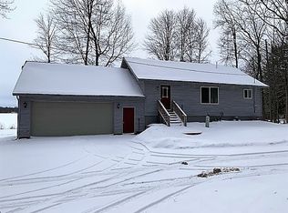 9039 E Ensign Ct, Hesperia, MI 49421