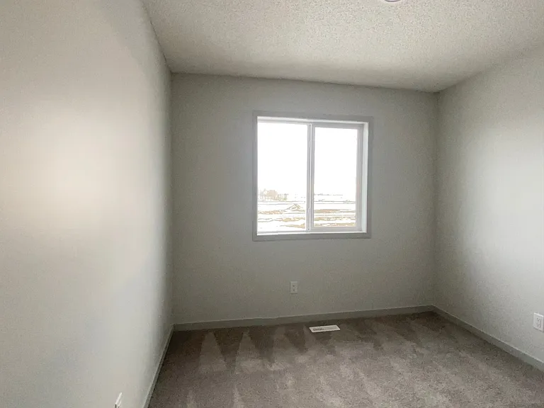 6285 175a Ave NW — Photo 17