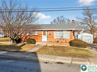 319 Falcone Ave, Roseto, PA 18013