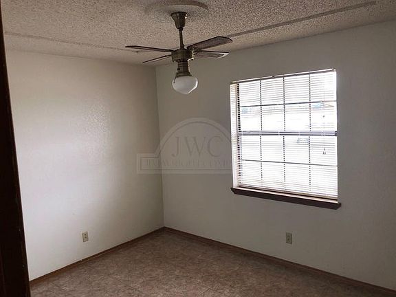 5th image of 4206 Shawn Dr APT B