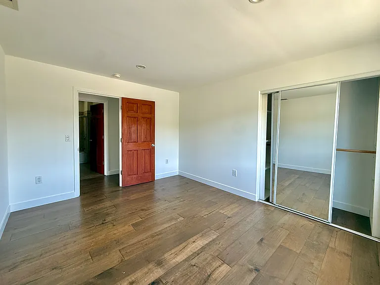 1616 Fargo St — Photo 7