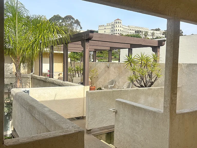 5411 Linda Vista Rd #13 — Photo 12
