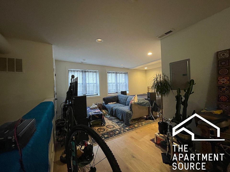 1st image of 3059 W Diversey Ave #Ch